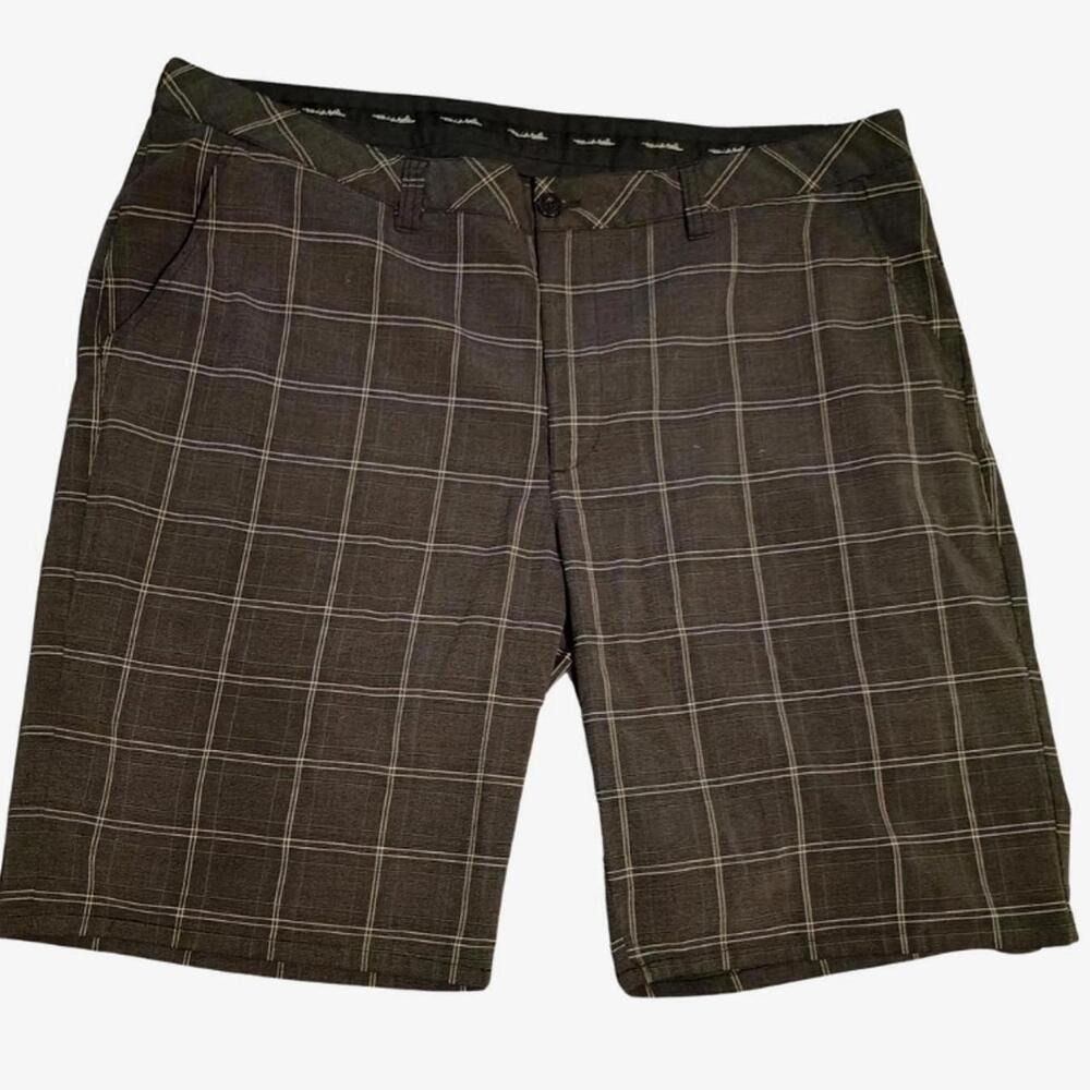 Travis Mathew Mens Gray Plaid Performance Golf Shorts Size 40 Chinos Preppy - Picture 3 of 6